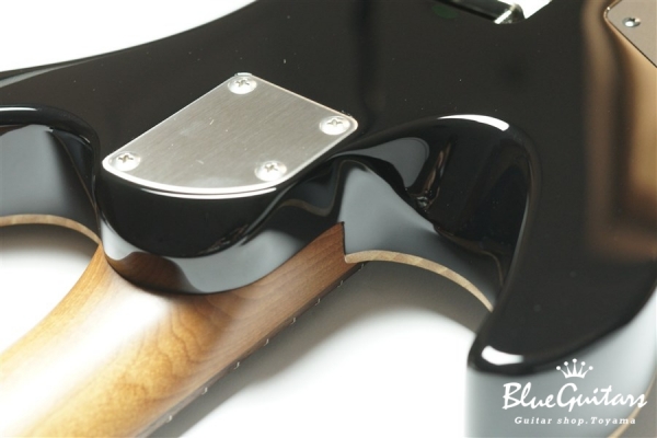 FUTURA-S HH LTD / Alder Back Spalted Maple Top Body - Transparent Black